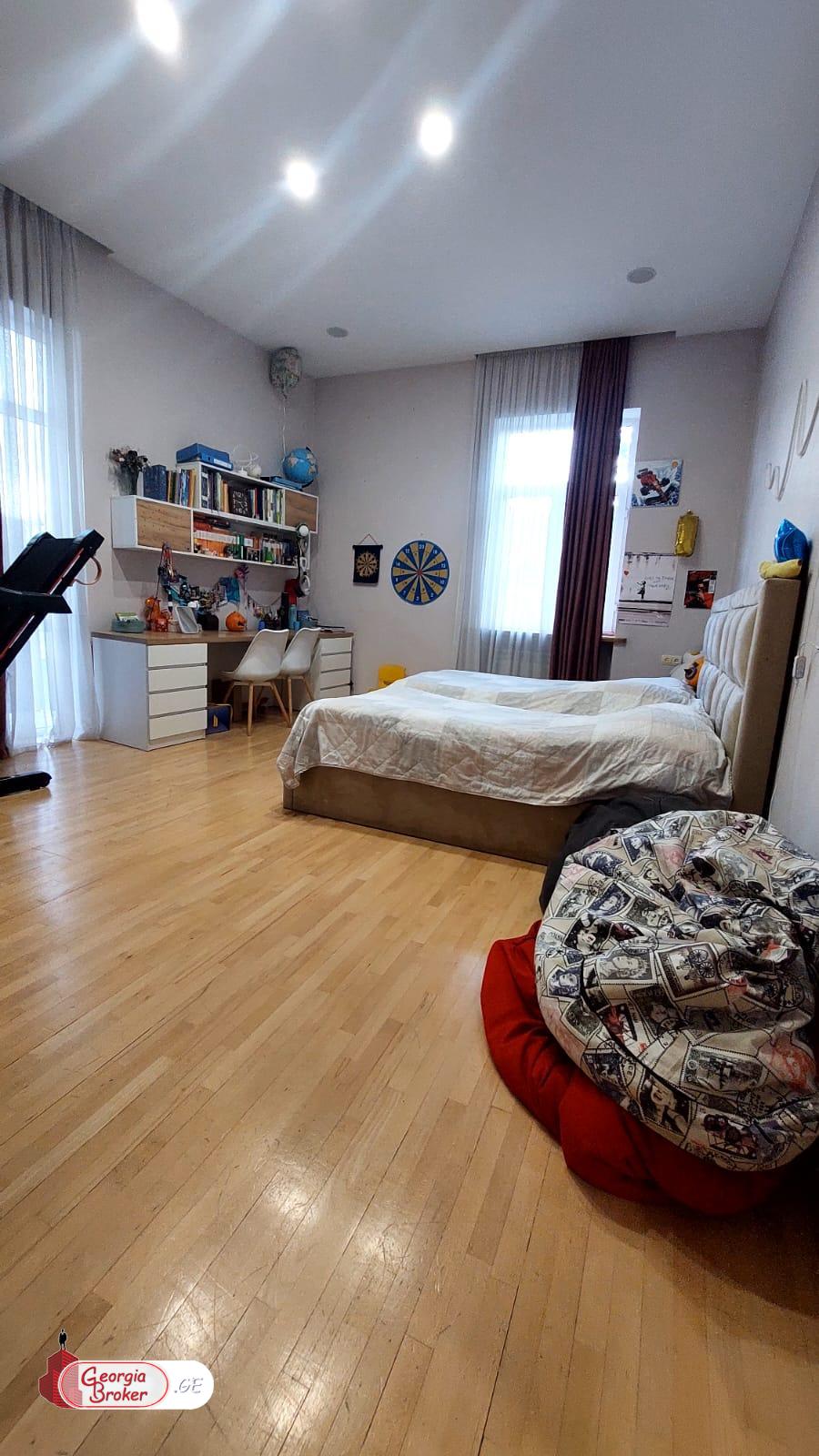 nearly repaired 5-room apartment for sale